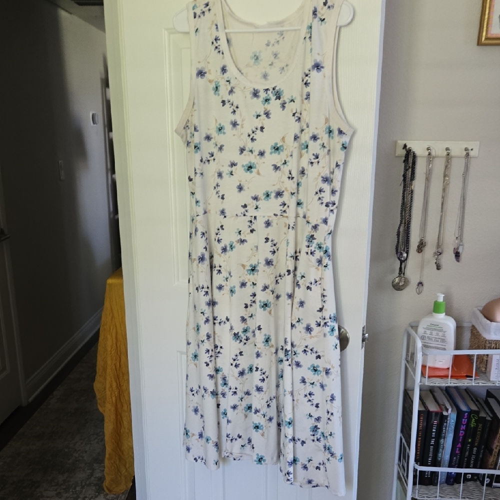 LuLaRoe Nicki Sleeveless Midi Dress with Blue Floral Pattern-2xl